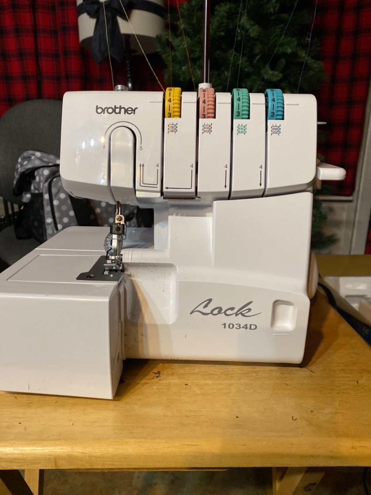 Overlock sewing Machine